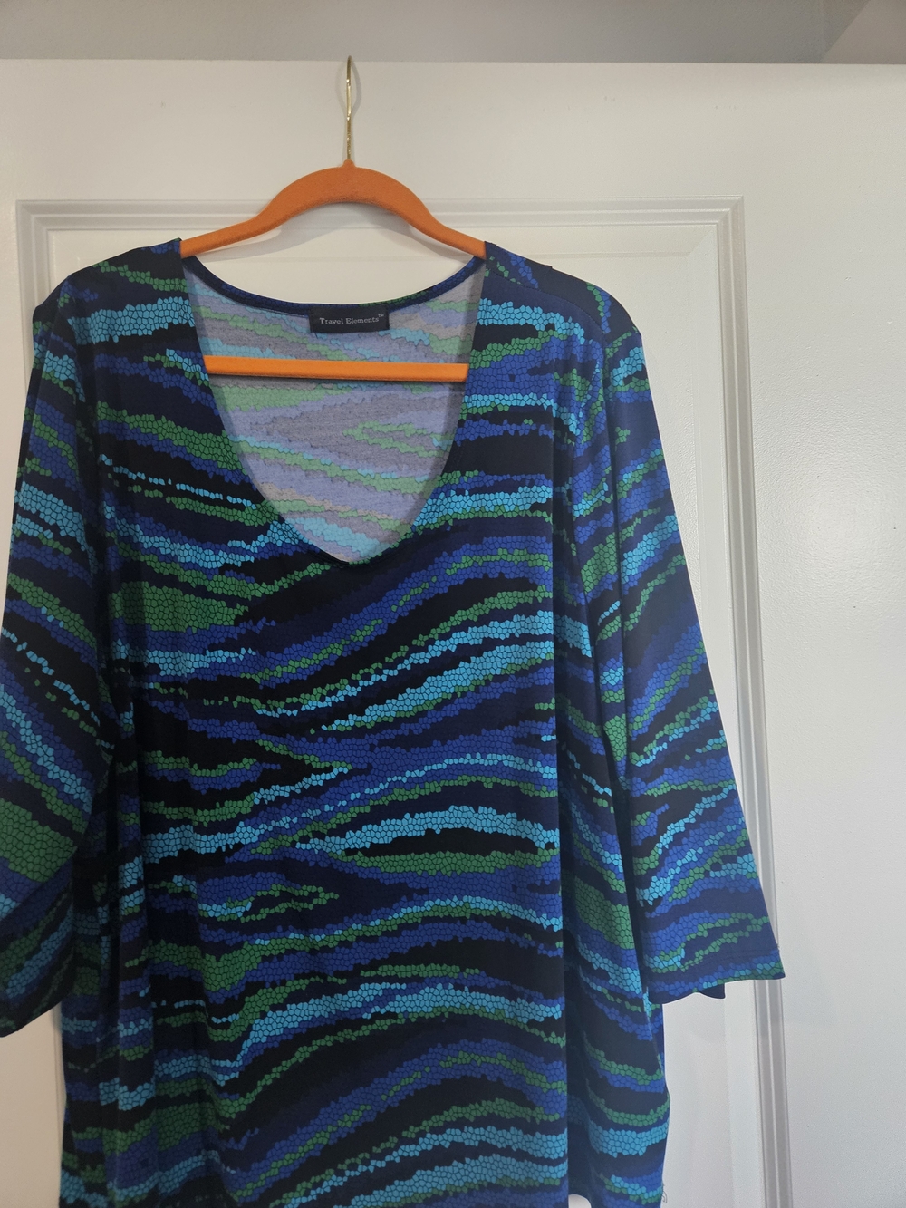 Women's V-Neck Wave Print Blouse in Blue & Green